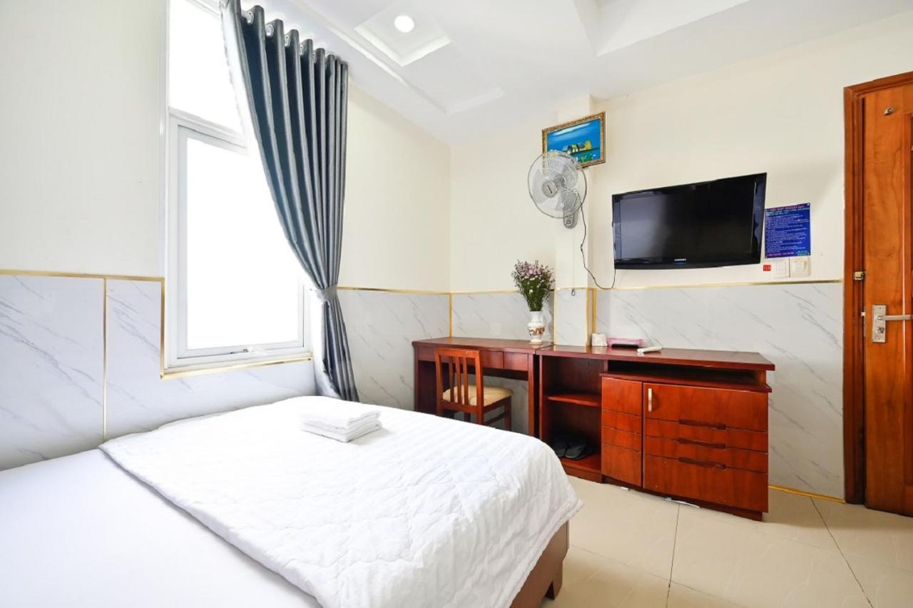 An Binh 2 Hotel Хошимін Екстер'єр фото