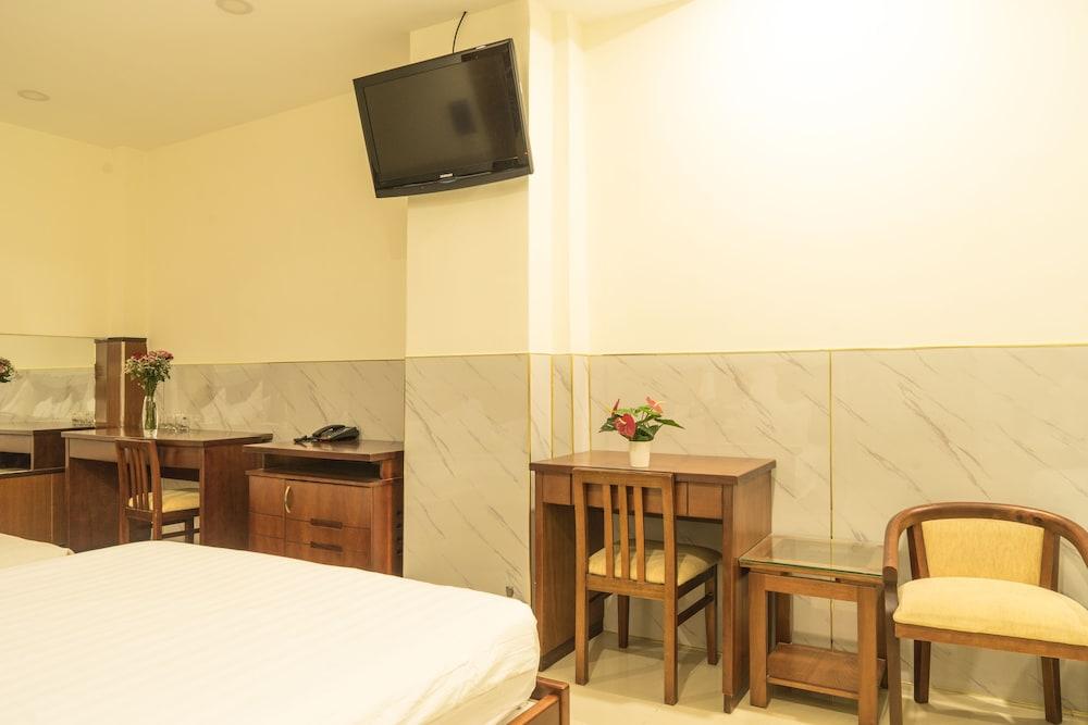 An Binh 2 Hotel Хошимін Екстер'єр фото